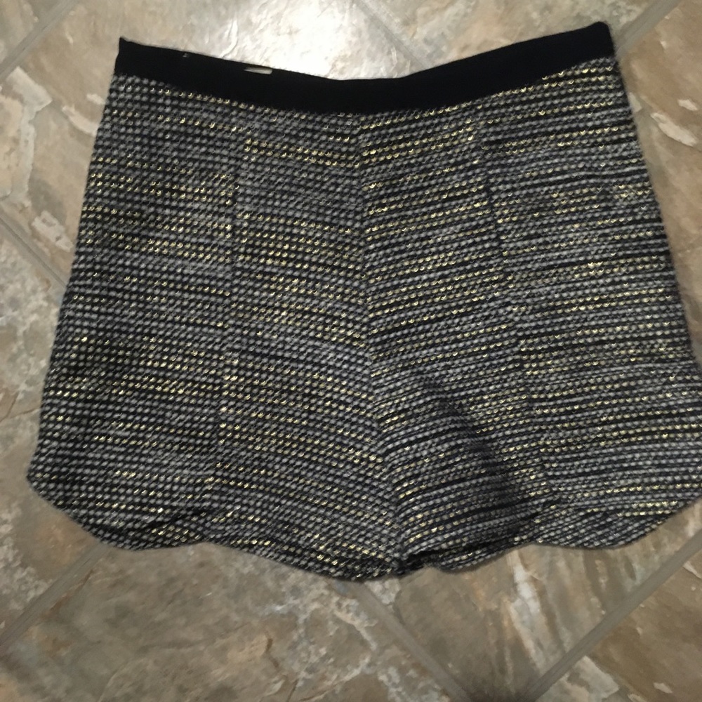 Tweed short - Picture 3 of 5